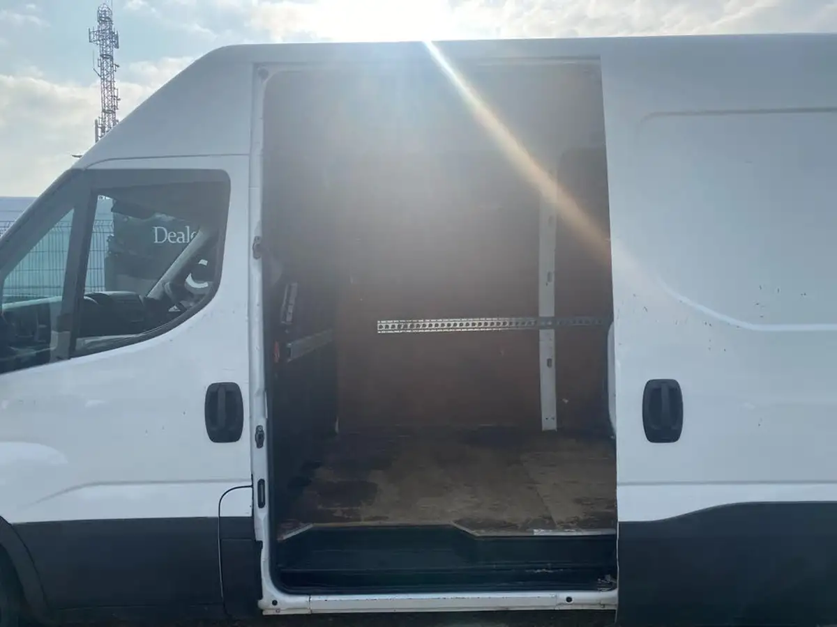 2019-iveco-daily-s-class-23td-35s12v-3520-h1-business-big-13