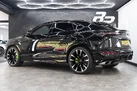 2018-lamborghini-urus-40-no-trim-small-1
