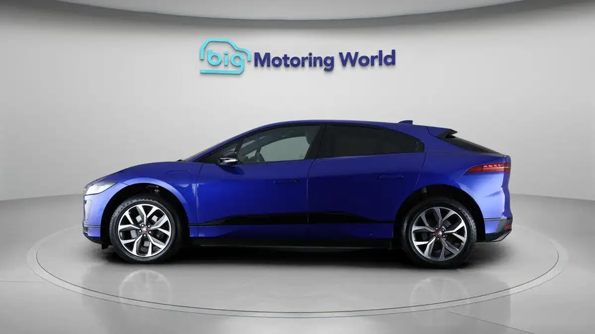 2022-jaguar-i-pace-ev400-hse-black-big-4