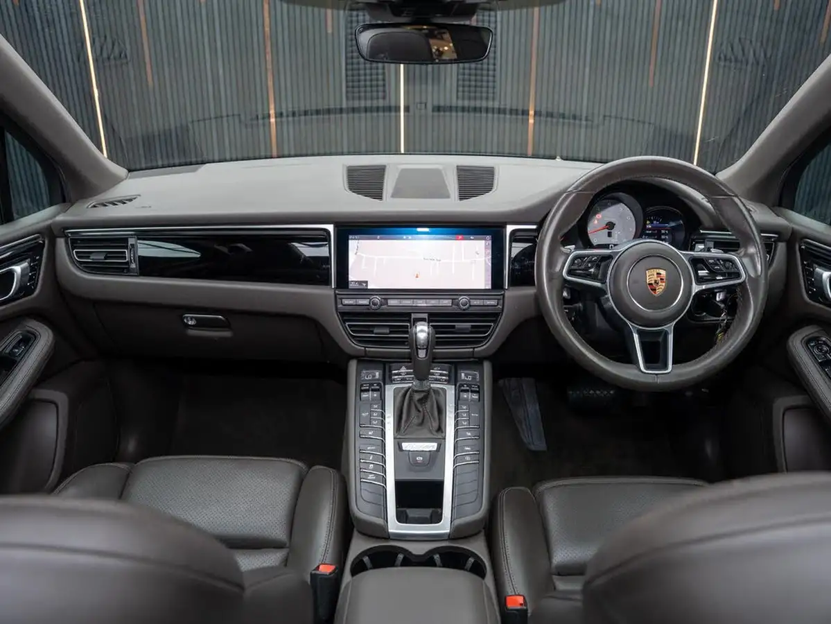 2020-porsche-macan-30-v6-s-big-38
