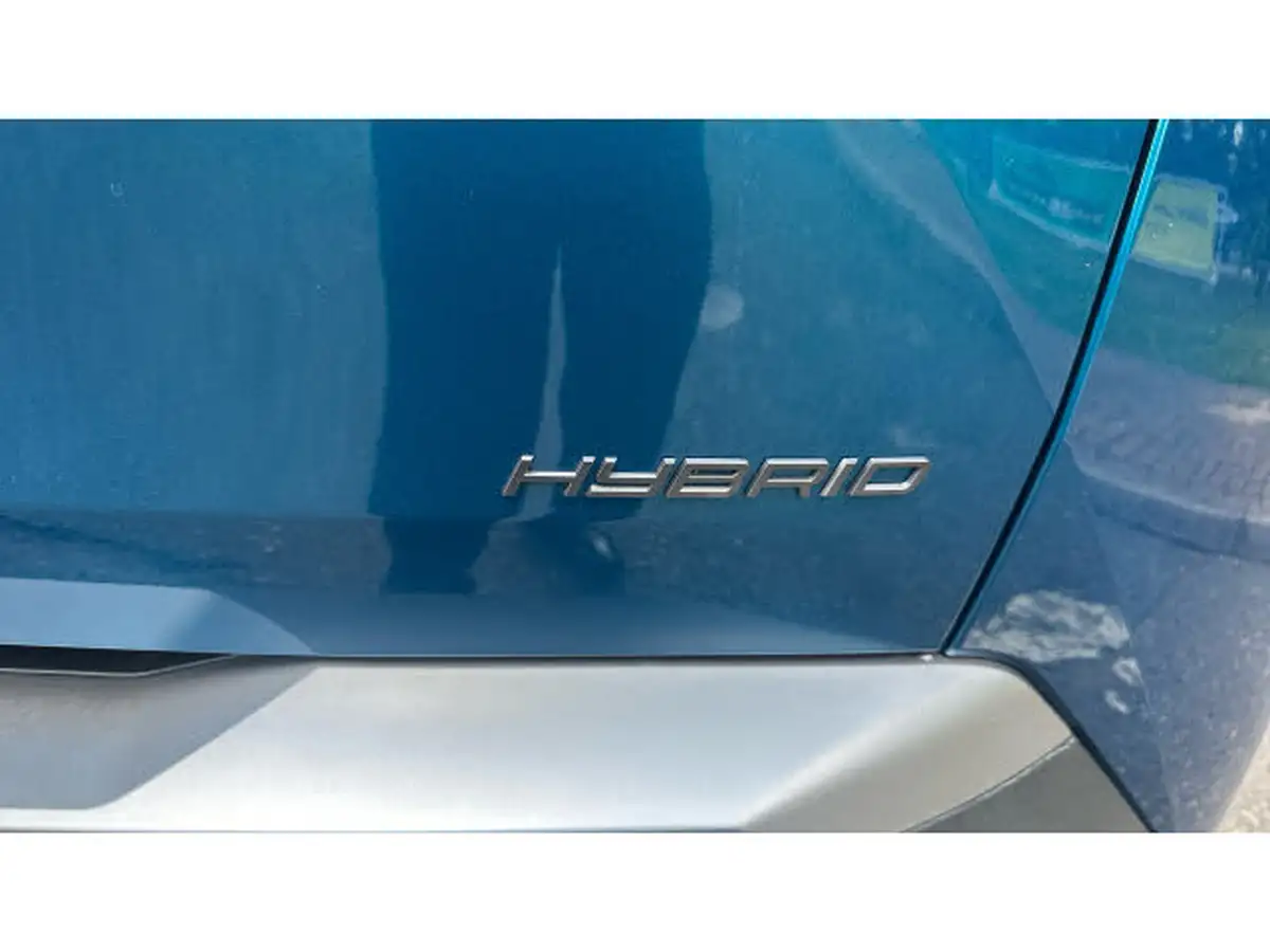 2025-peugeot-3008-suv-12-puretech-allure-136ps-hybrid-e-dsc6-big-21
