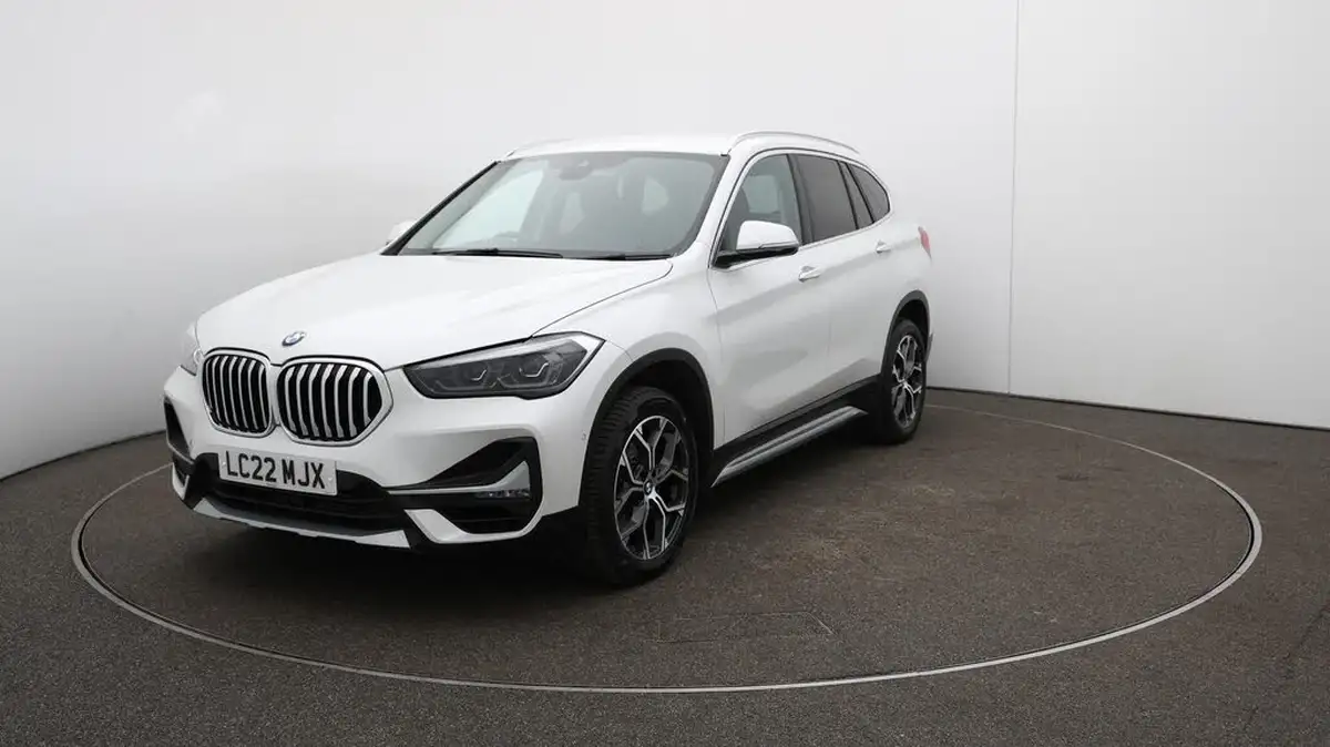2022-bmw-x1-20-xdrive20i-xline-big-39
