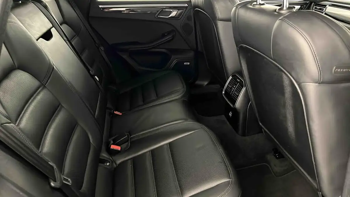 2020-porsche-macan-30-v6-s-big-12