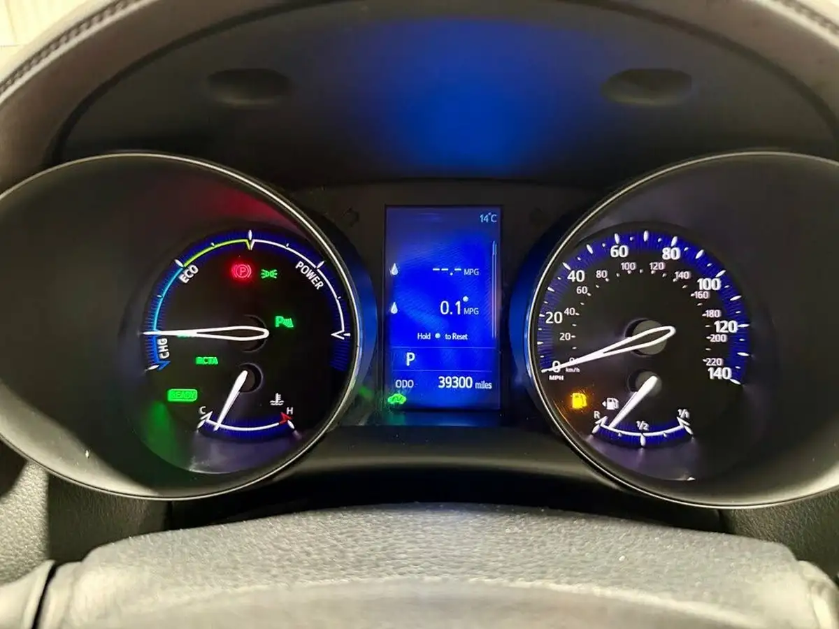 2017-toyota-c-hr-18-vvt-i-excel-big-12