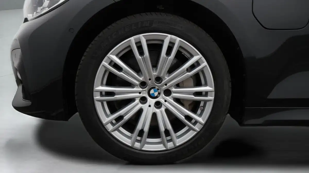2019-bmw-3-series-20-330e-m-sport-plus-pack-big-18
