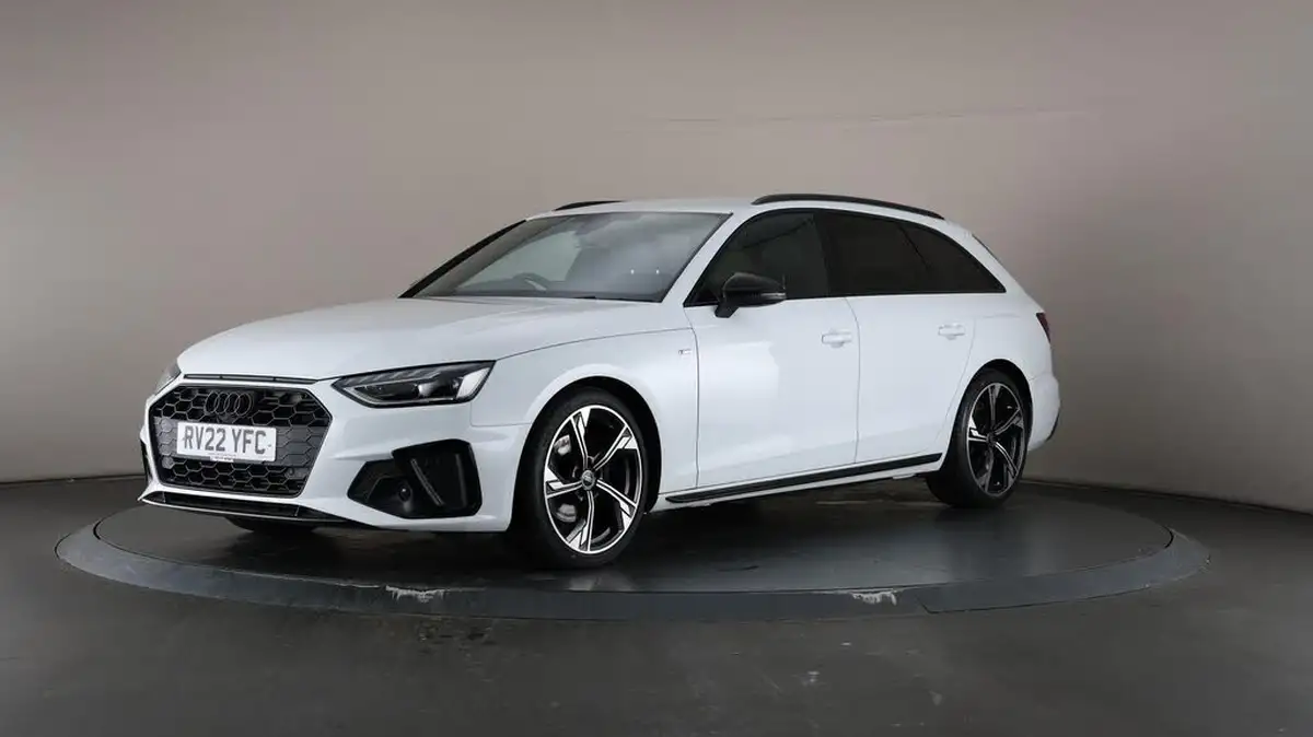 2022-audi-a4-avant-20-35-tfsi-black-edition-s-tronic-big-43