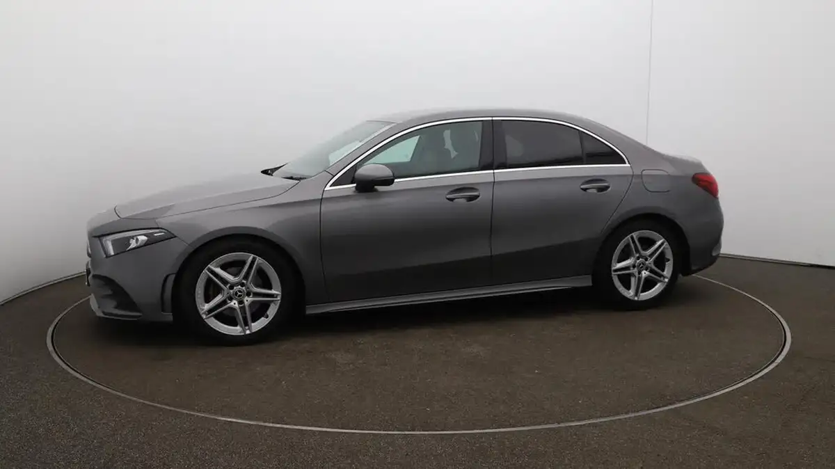 2020-mercedes-benz-a-class-13-a200-amg-line-saloon-4d-7g-dct-big-57