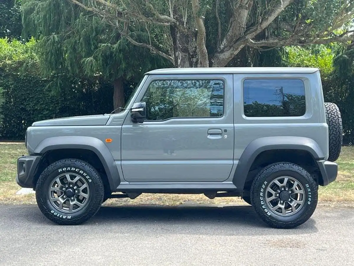 2024-suzuki-jimny-big-1