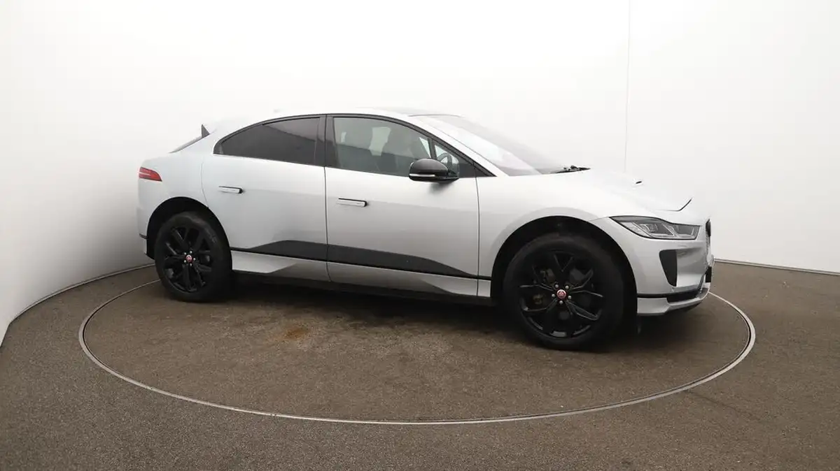 2022-jaguar-i-pace-ev400-hse-black-big-48