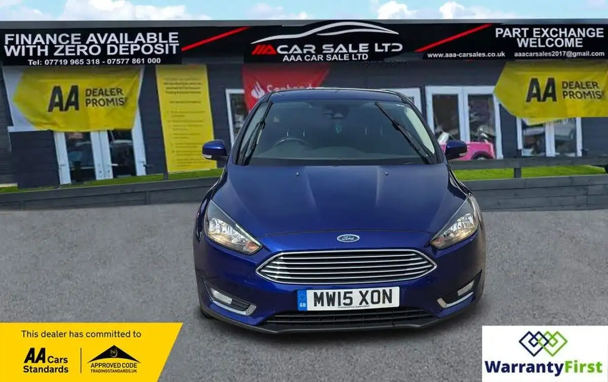 2015-ford-focus-10-titanium-t-125ps-hatchback-big-3