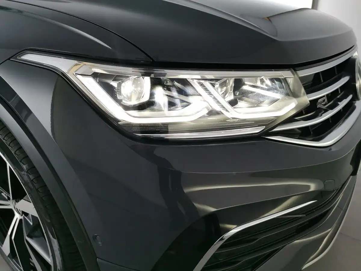 2021-volkswagen-tiguan-15-tsi-r-line-big-5
