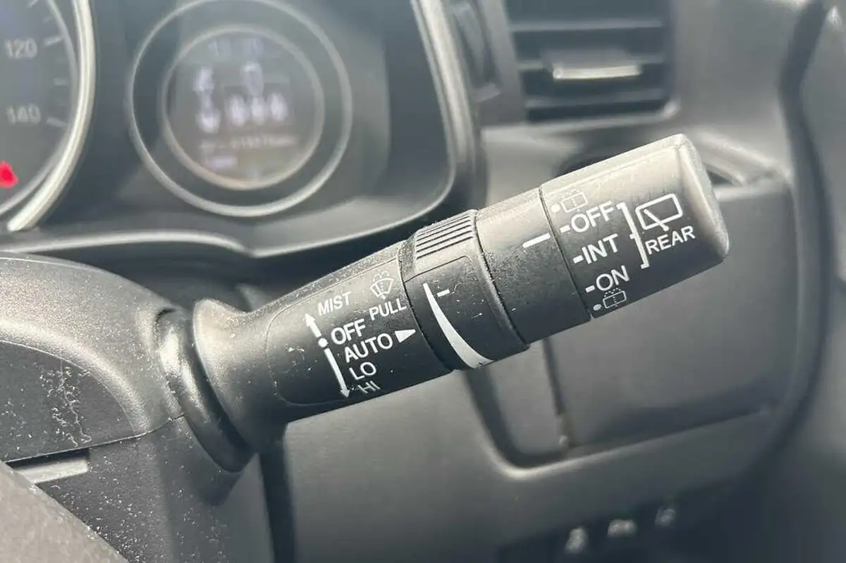 2019-honda-jazz-13-i-vtec-ex-cvt-big-29
