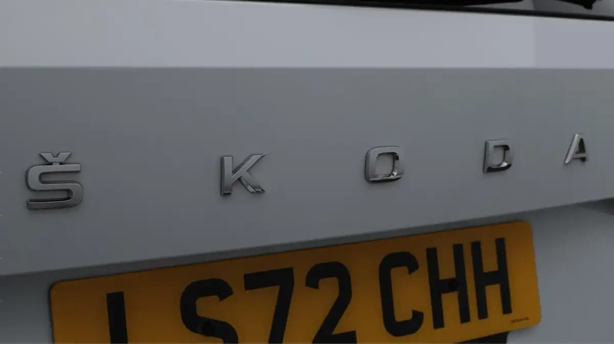 2022-skoda-karoq-15-tsi-se-drive-dsg-big-22