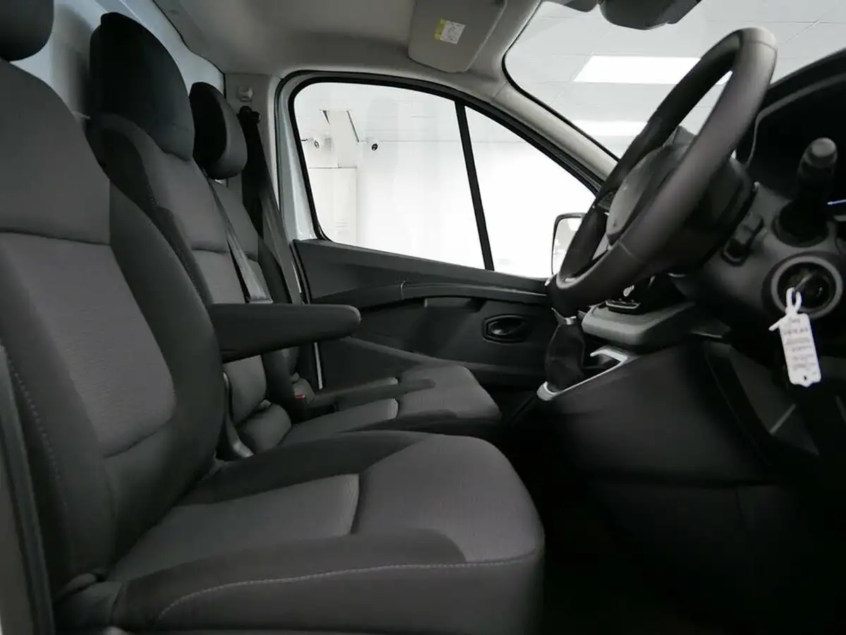 2024-renault-trafic-20dci-ll30-150-advance-big-34