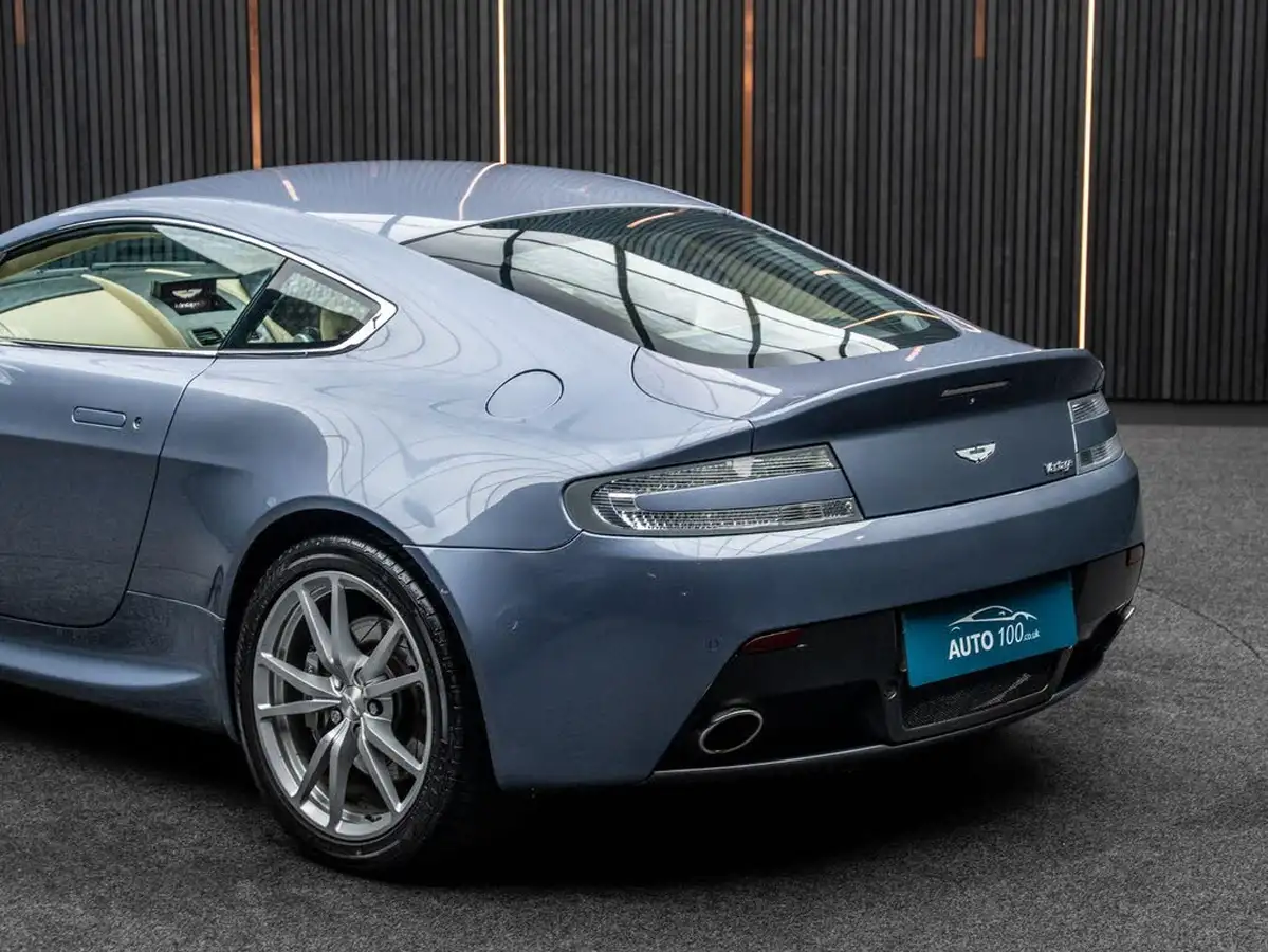 2016-aston-martin-vantage-47-v8-vantage-coupe-sportshift-big-7