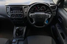 2021-mitsubishi-l200-22di-d-4-life-double-pickup-small-13