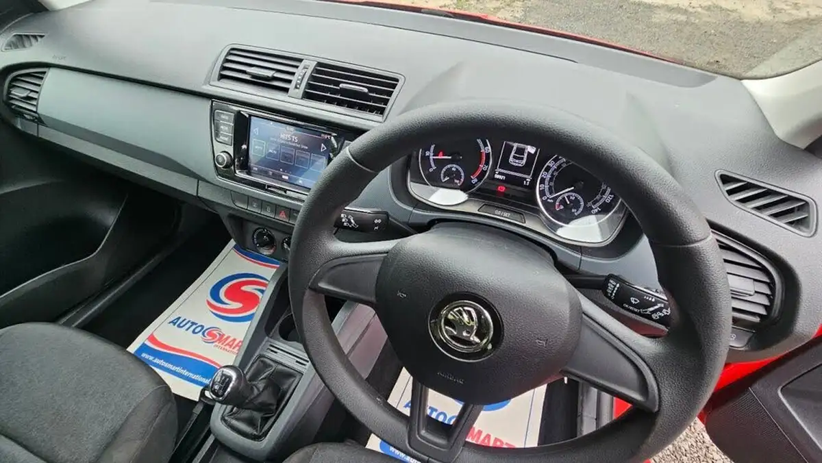 2019-skoda-fabia-10-mpi-s-hatchback-big-28