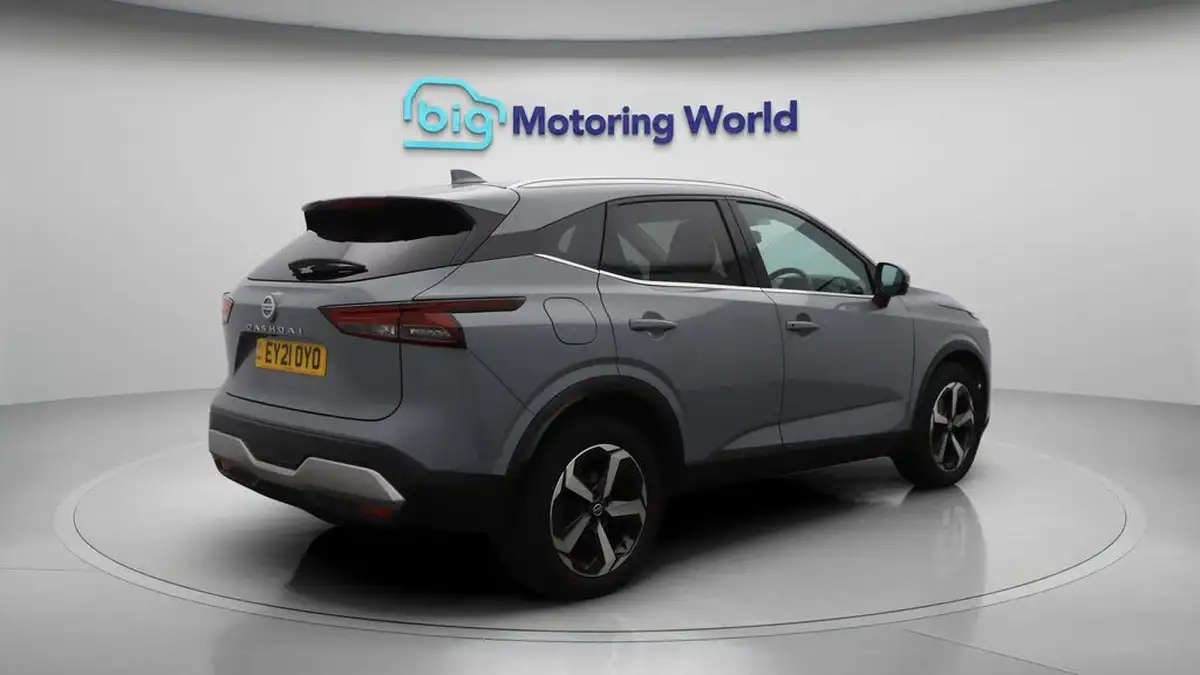 2021-nissan-qashqai-13-dig-t-premiere-edition-140ps-big-7