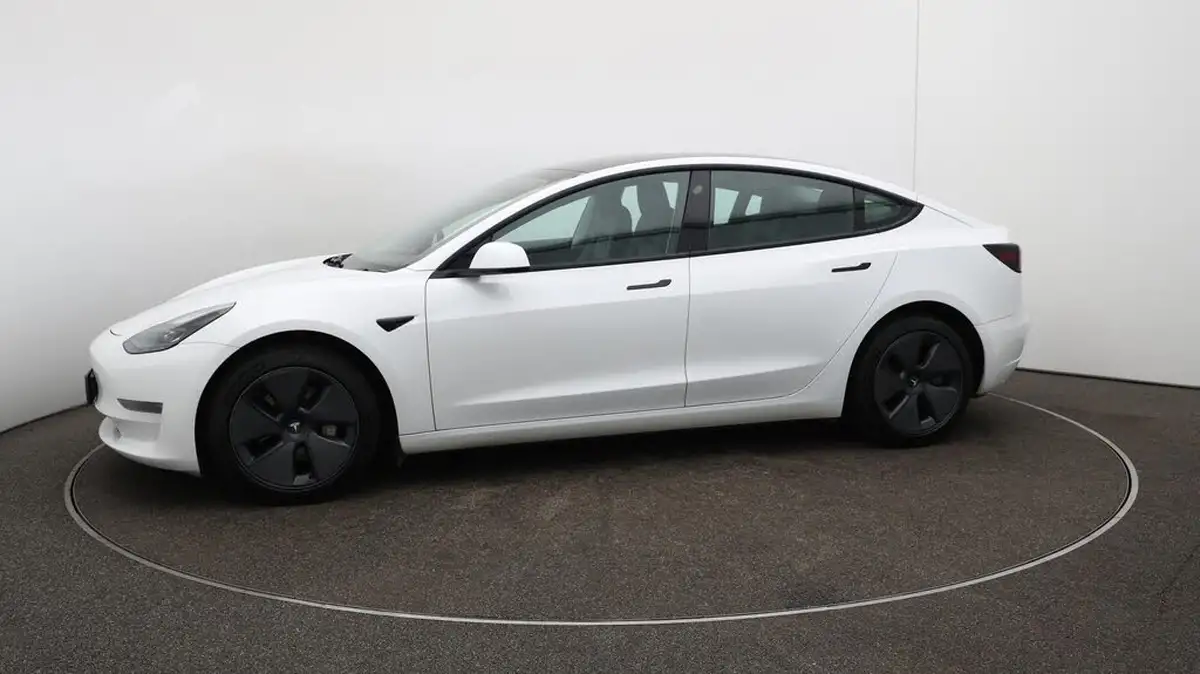 2021-tesla-model-3-e-long-range-awd-big-66