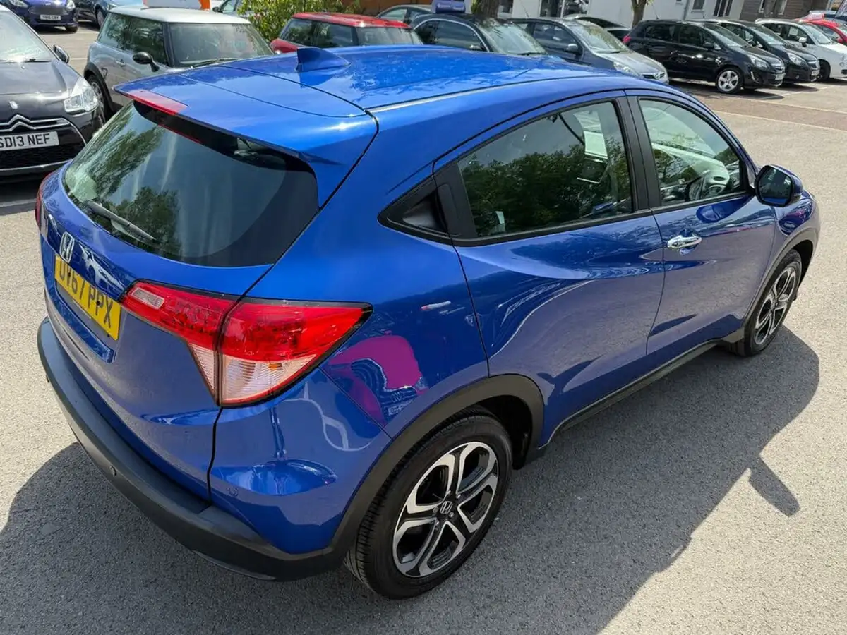 2017-honda-hr-v-16-i-dtec-se-big-22