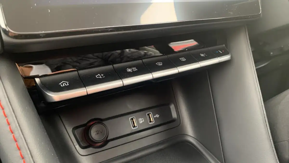 2021-mg-zs-suv-15-vti-tech-exclusive-big-33