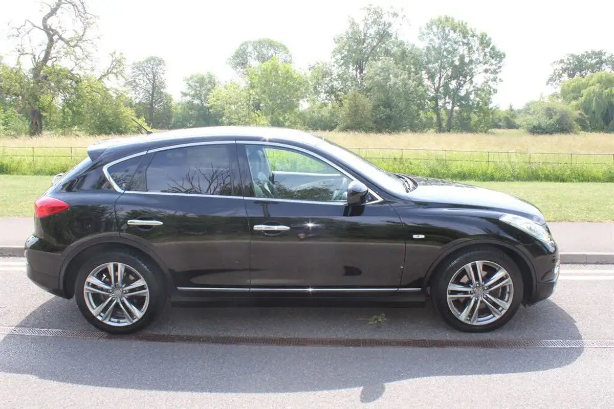 2012-infiniti-ex-30td-big-2