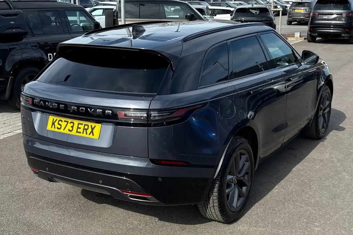 2023-land-rover-range-rover-velar-20-d200-dynamic-se-big-22