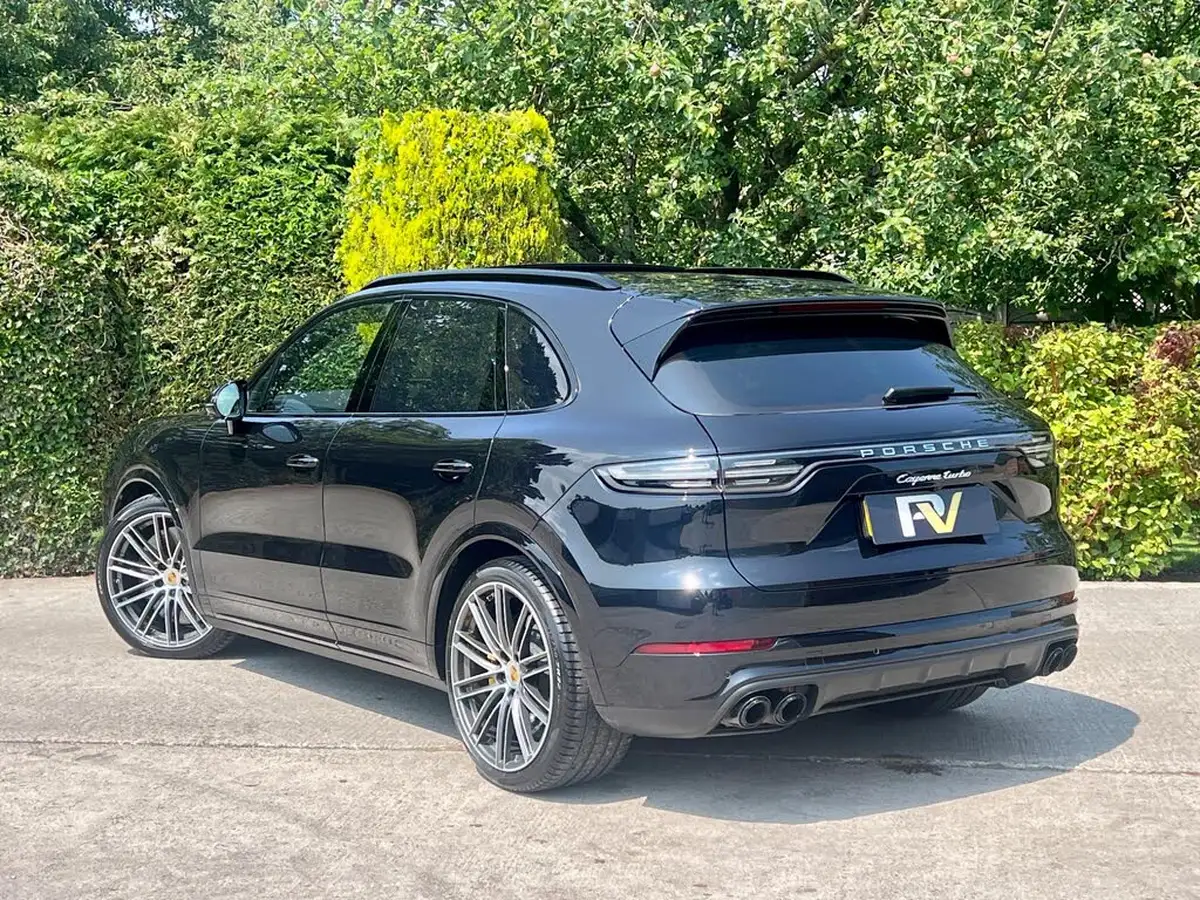 2020-porsche-cayenne-40-v8-turbo-station-wagon-big-4