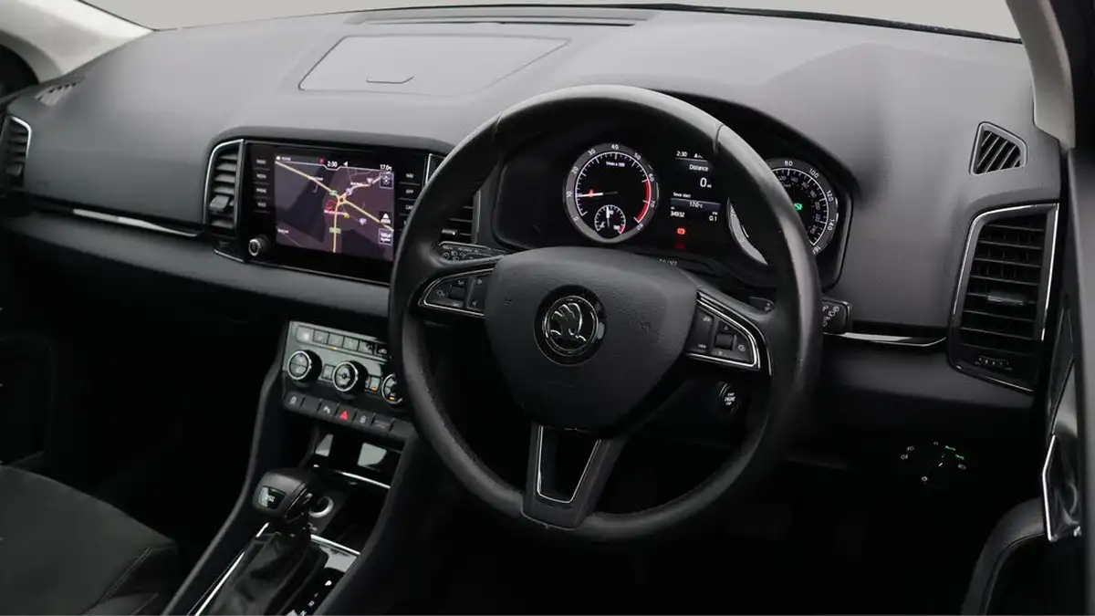 2019-skoda-karoq-15-tsi-se-l-dsg-big-9
