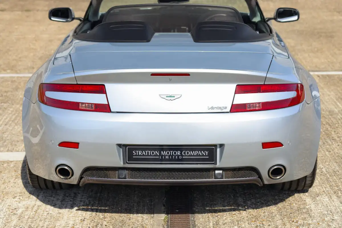 2009-aston-martin-vantage-43-convertible-sportshift-big-28