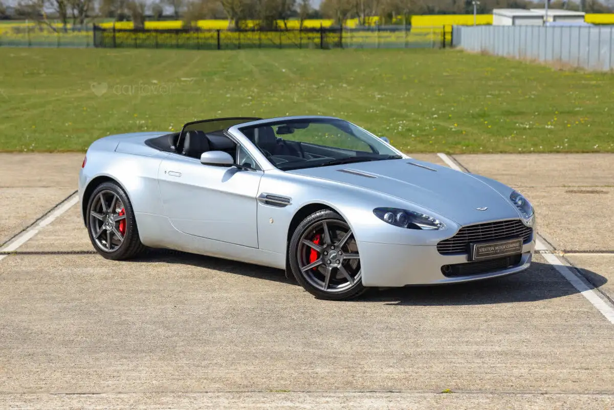 2009-aston-martin-vantage-43-convertible-sportshift-big-0