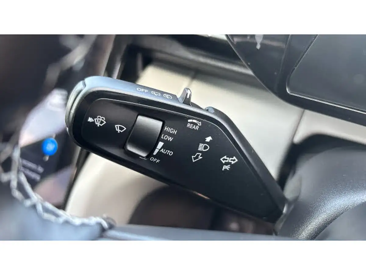 2024-ford-explorer-e-premium-286ps-77kwh-big-24