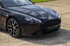 2013-aston-martin-vantage-47-coupe-small-9
