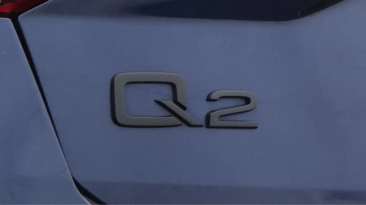 2023-audi-q2-15-35-tfsi-black-edition-s-tronic-big-25