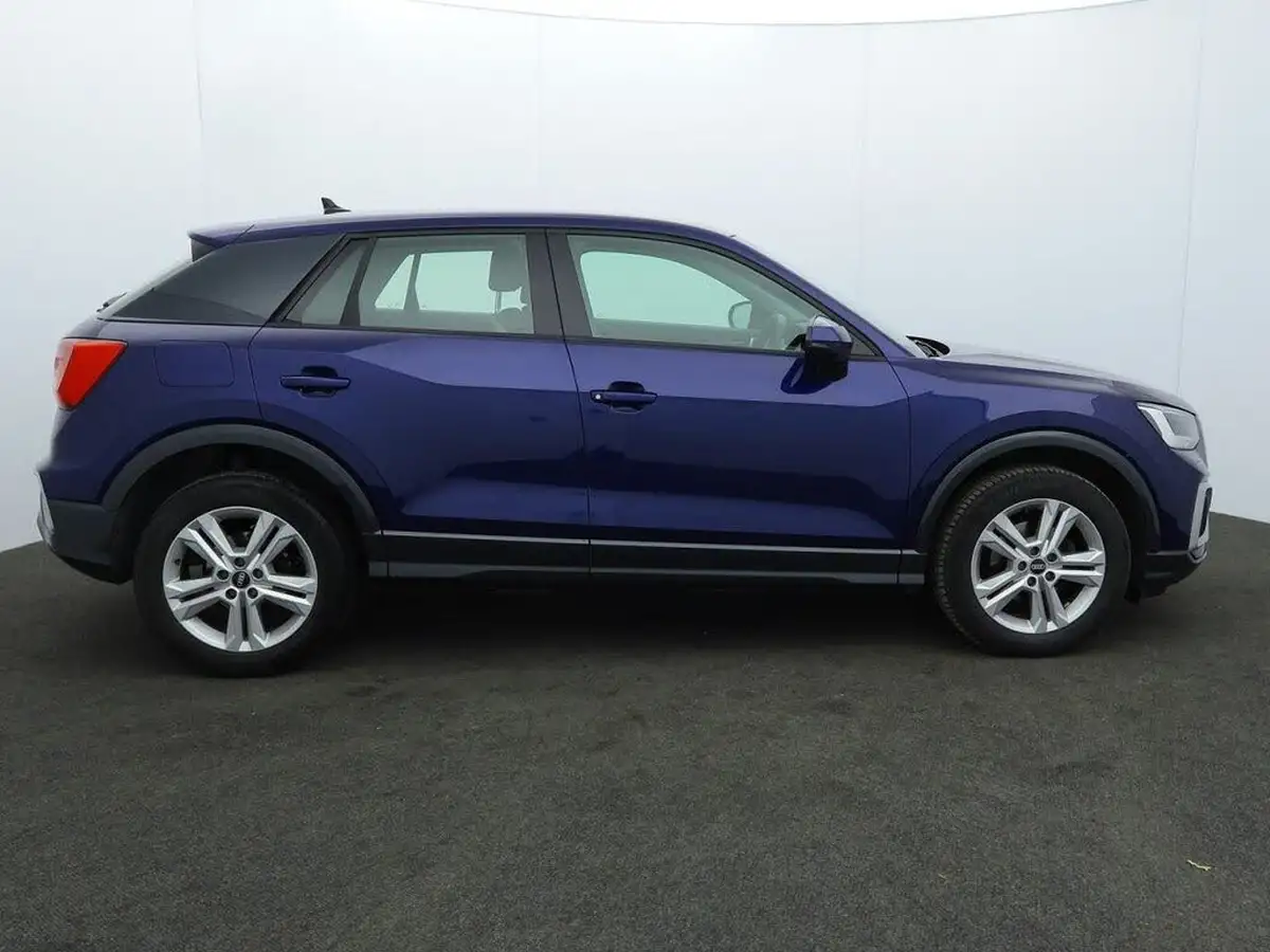 2021-audi-q2-10-30-tfsi-sport-big-10
