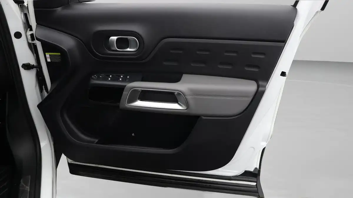 2020-citroen-c5-aircross-15bluehdi-flair-plus-eat8-big-15