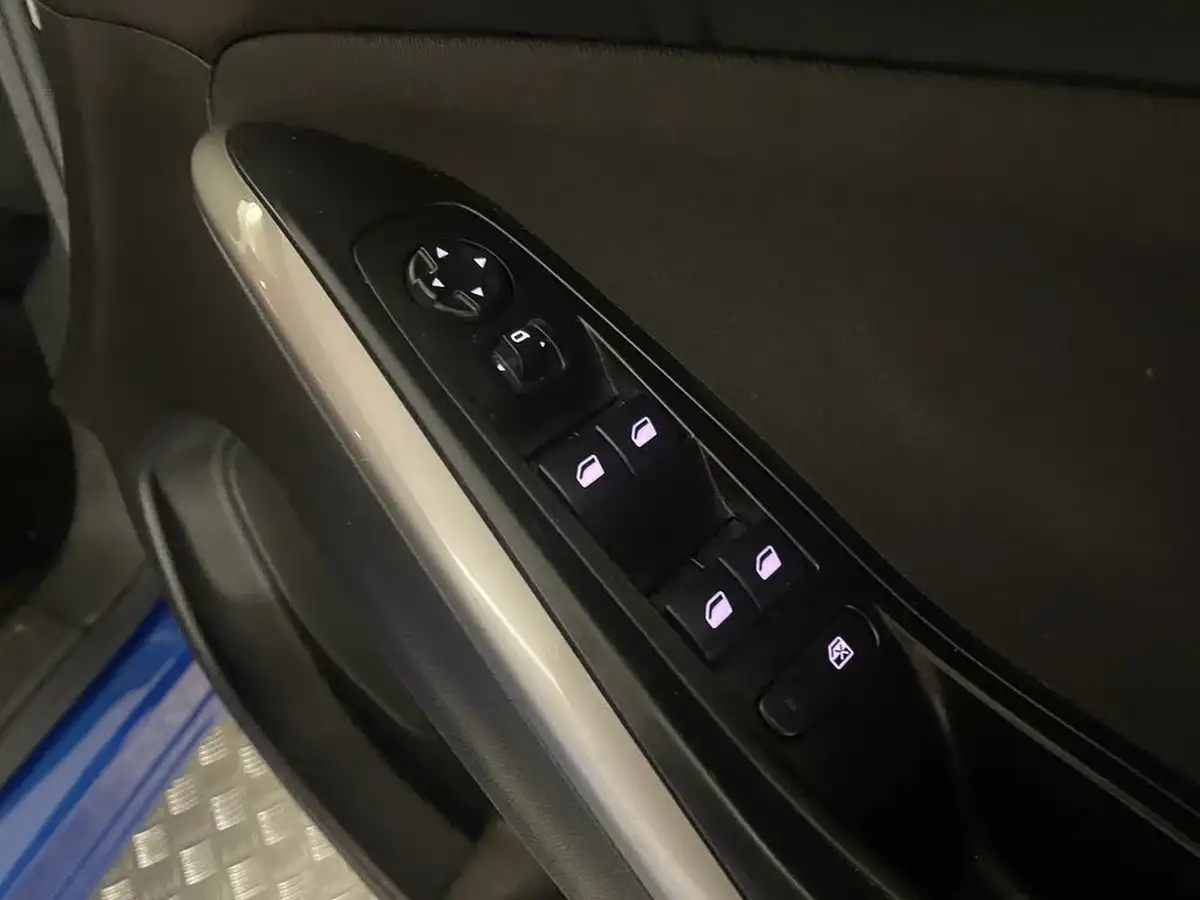 2018-vauxhall-grandland-x-12-se-130ps-big-11