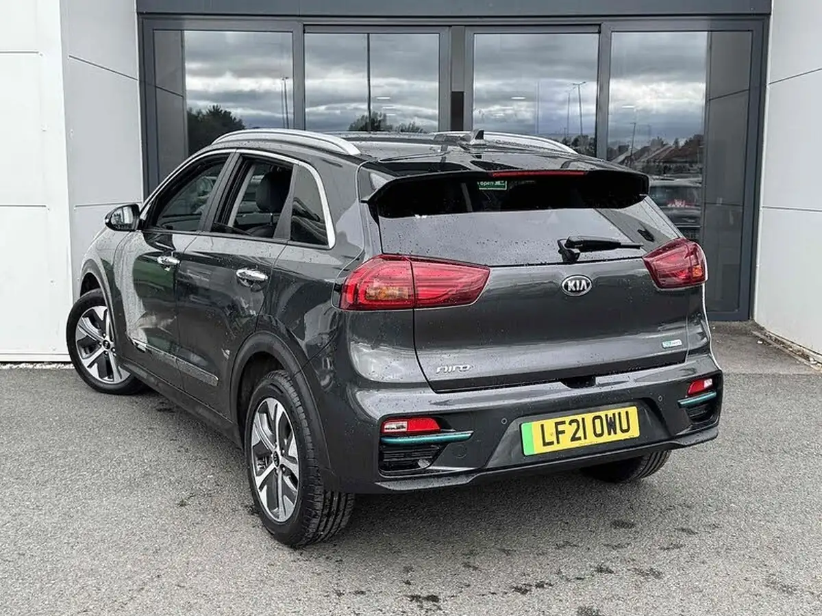 2021-kia-e-niro-ev-4-big-2