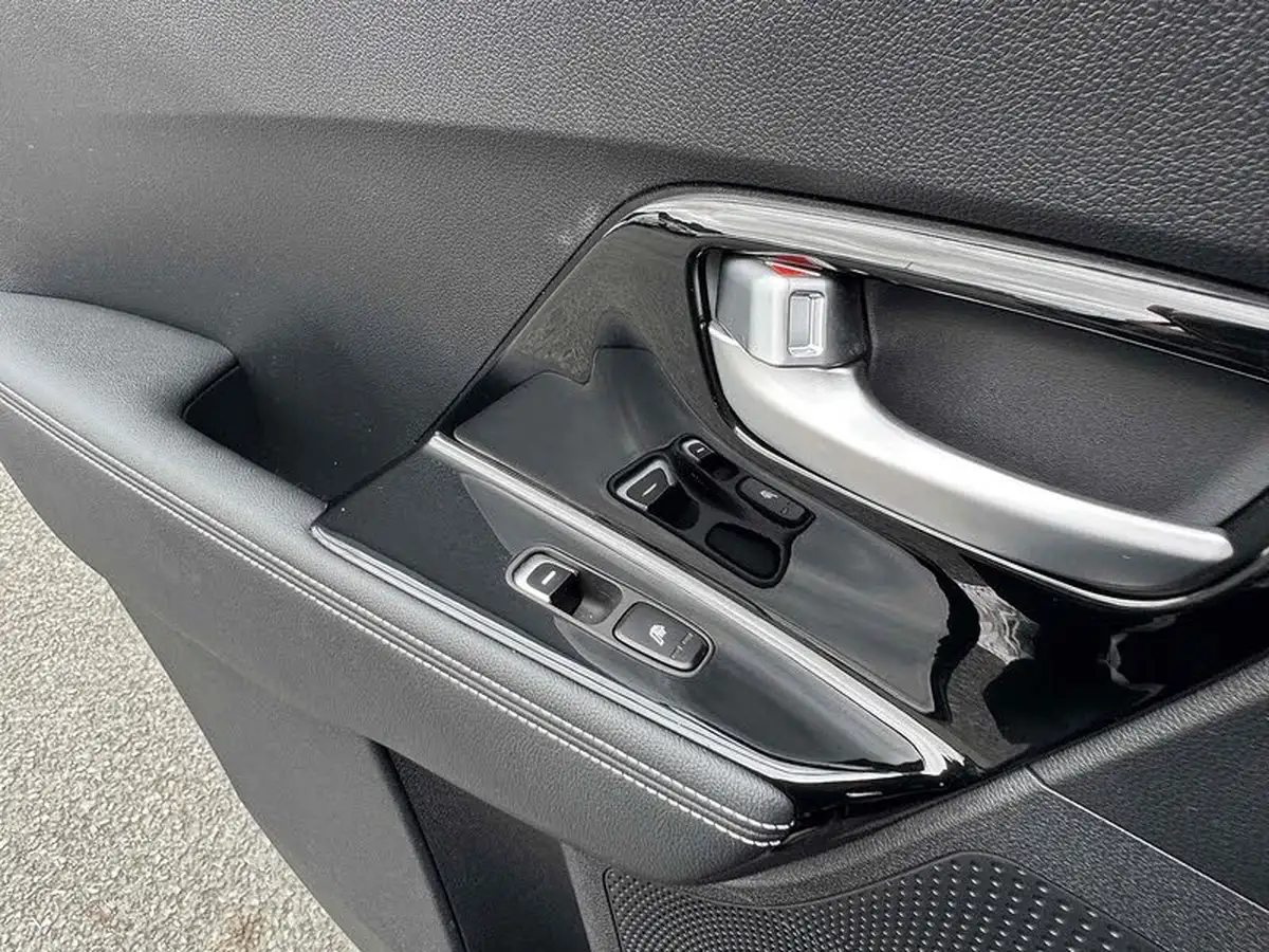 2021-kia-e-niro-ev-4-big-26