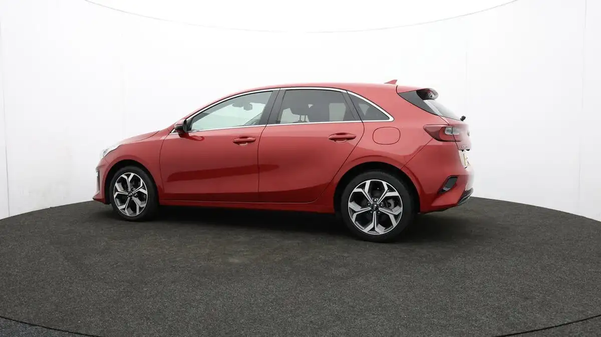 2021-kia-ceed-16crdi-3-48v-mhev-hatchback-big-74
