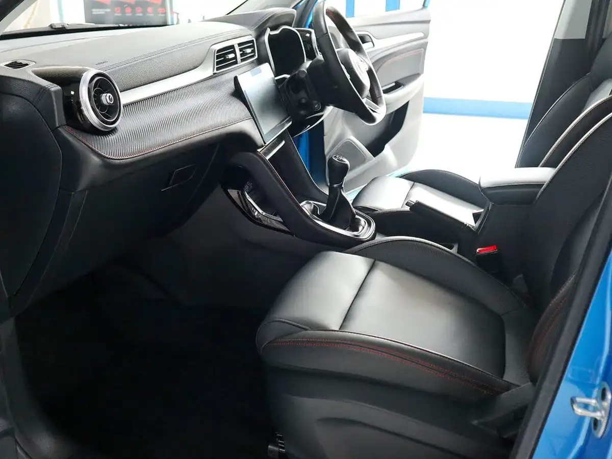 2020-mg-zs-suv-15-vti-tech-exclusive-106ps-big-3