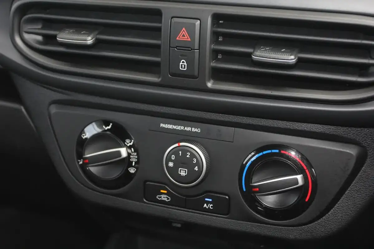 2021-hyundai-i10-10-t-gdi-n-line-big-17