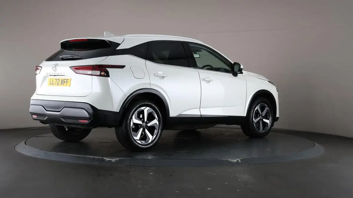2022-nissan-qashqai-13-dig-t-n-connecta-140ps-big-64