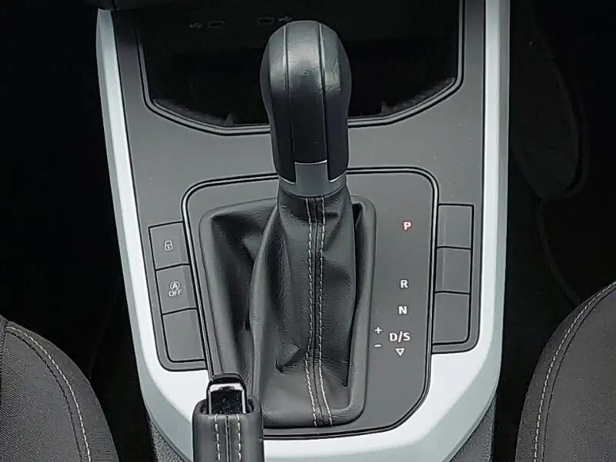 2022-seat-arona-10-tsi-se-technology-big-11