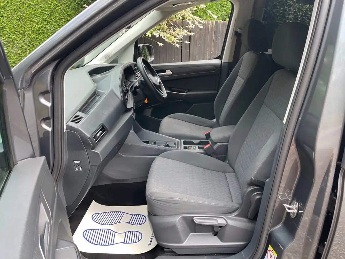 2022-volkswagen-caddy-15-tsi-maxi-life-big-13