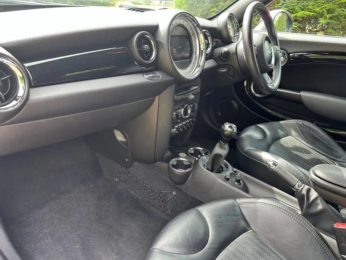 2013-mini-coupe-16-cooper-s-184bhp-big-19