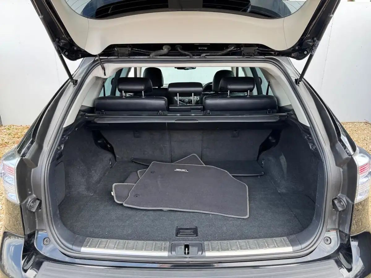 2010-lexus-rx-450h-35-se-i-4x4-big-33