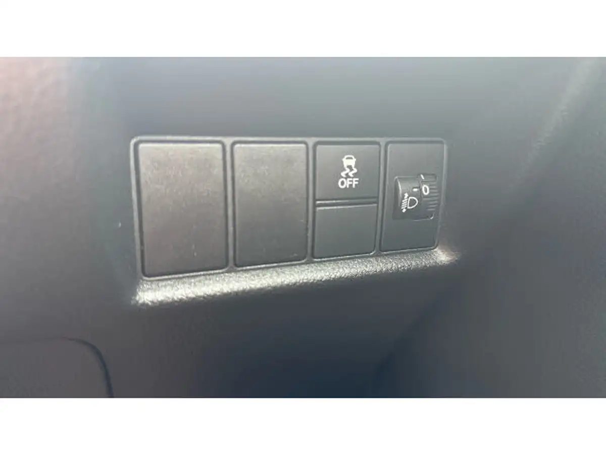 2023-honda-jazz-15-i-mmd-advance-big-25