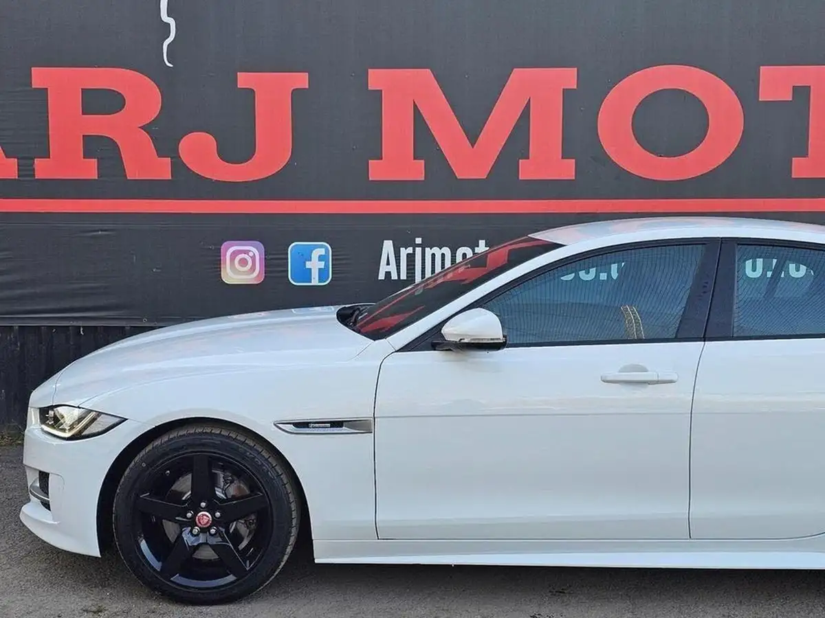 2018-jaguar-xe-20i-r-sport-200ps-1997cc-big-29
