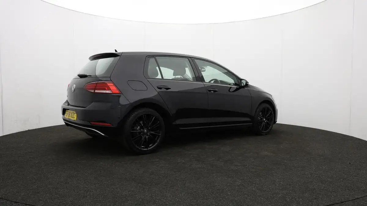 2018-volkswagen-golf-10-tsi-se-nav-110ps-ss-hatchback-5d-dsg-big-29